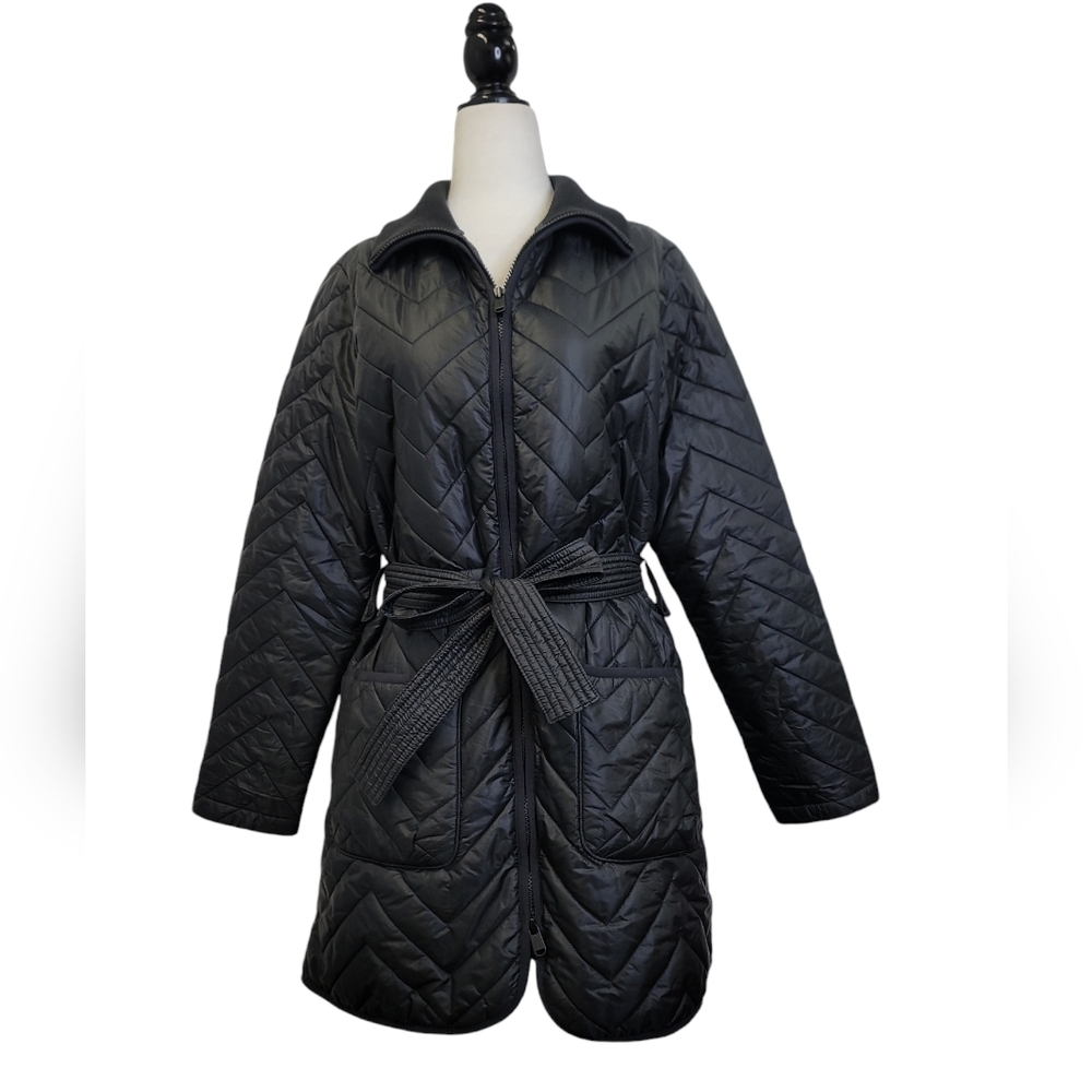 Athleta  quilted mid length  coat